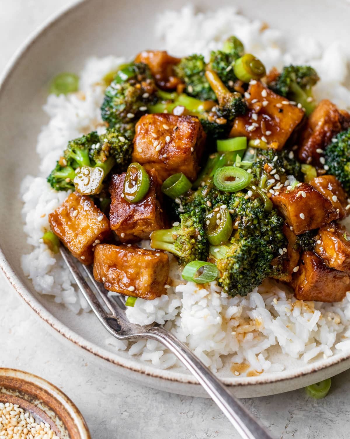 Tofu brokkoliga (,,Stir fry'')